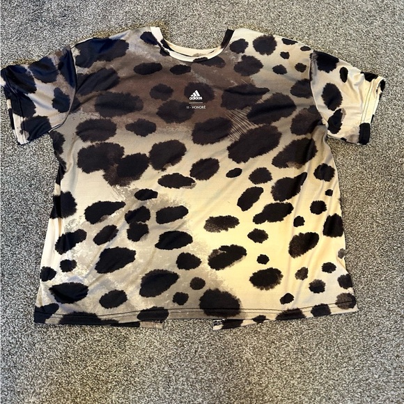 Adidas' Black and Tan Patterned Workout Top - Picture 1 of 3